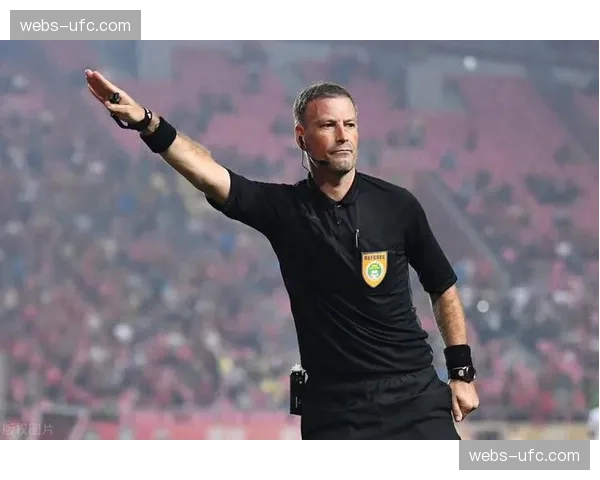 前英超裁判克拉滕伯格专访：谈当下裁判工作的压力与沟通